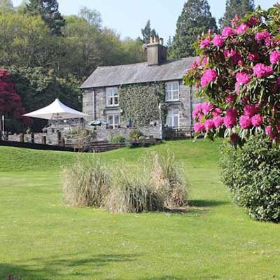 Aberdunant Hall Country Hotel in Porthmadog